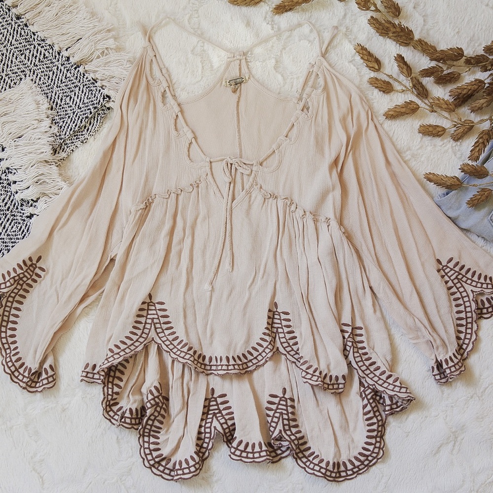 Gimmicks by BKE Bohemian Style Blouse